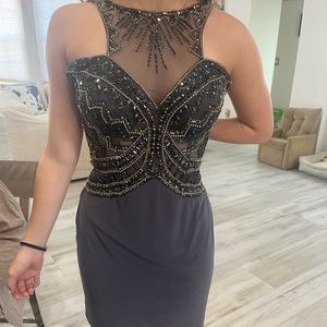 MoriLee Mini Dress tag says 9/10 but really fits like a US 4!